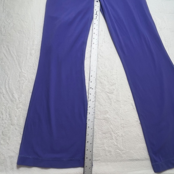 Lululemon Athletica - Picture 7 of 10